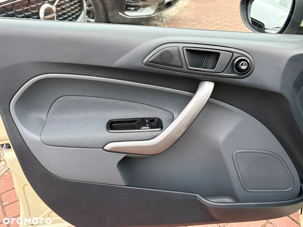 Ford Fiesta 1.25 Trend - 20