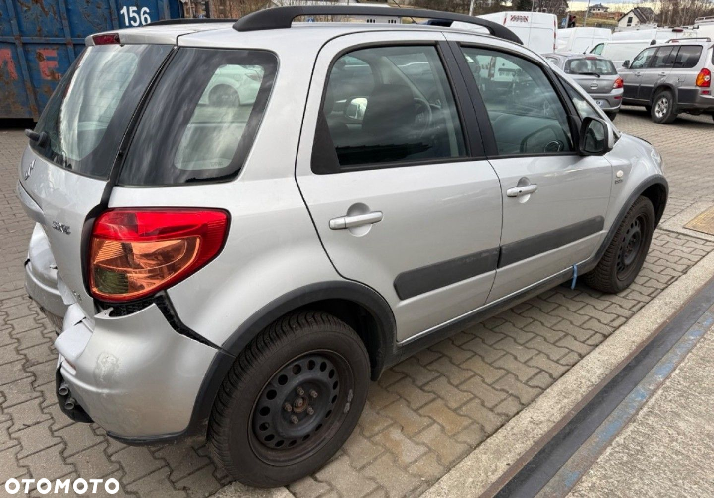 Suzuki SX4 - 4