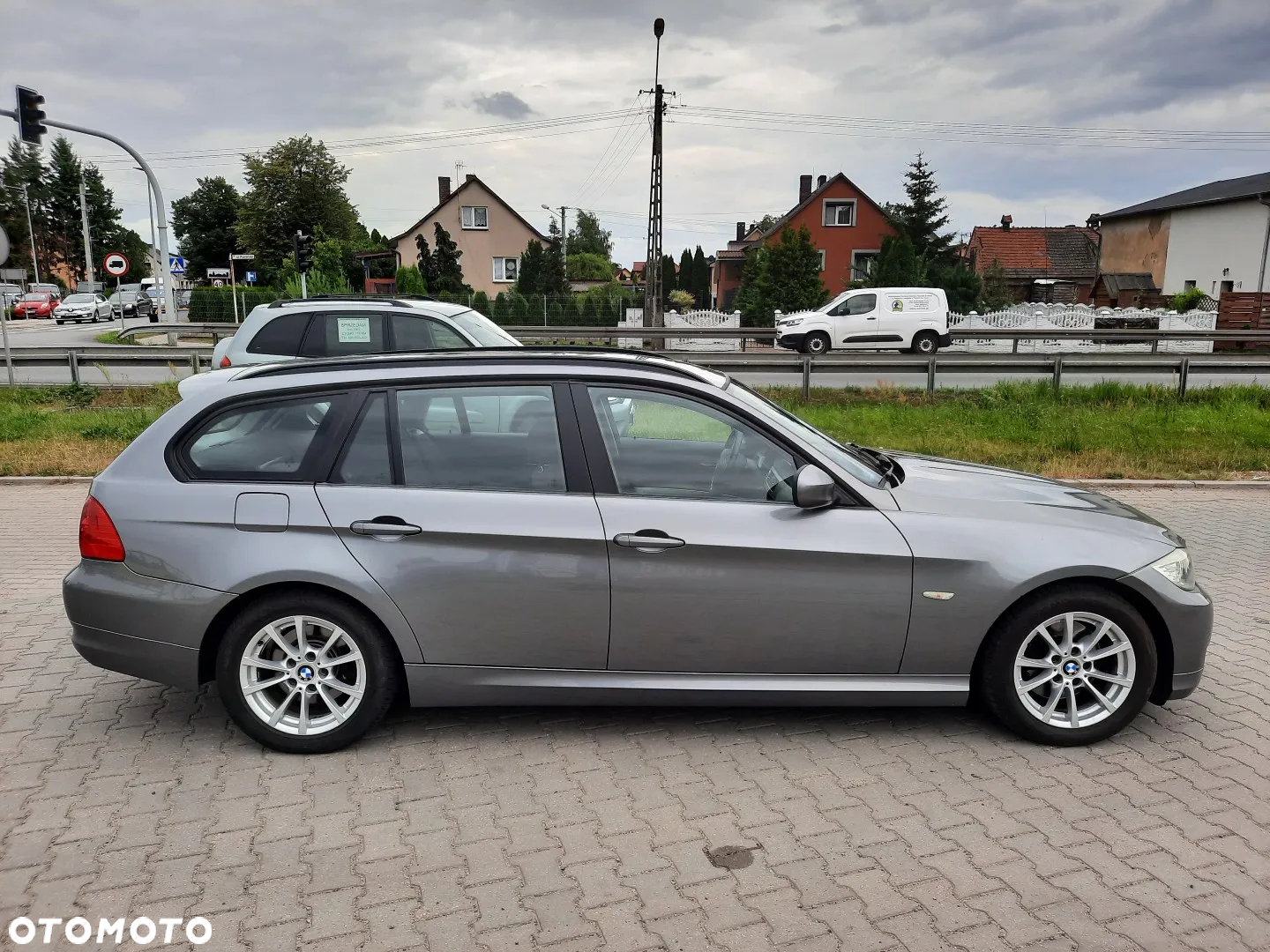 BMW Seria 3 318d DPF Touring Edition Sport - 6