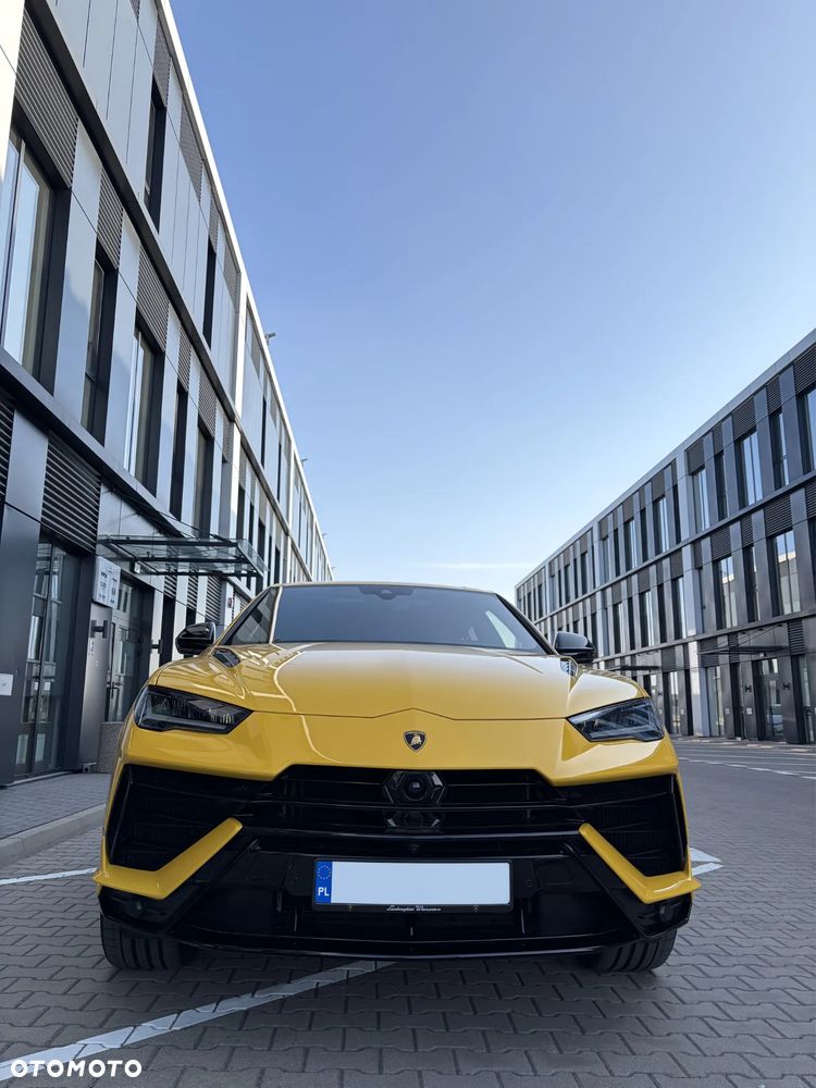 Lamborghini Urus - 3