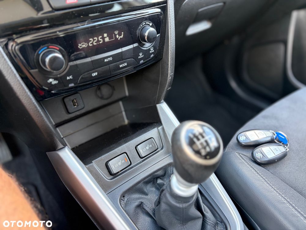Suzuki Vitara 1.6 DDiS (4x4) Allgrip Comfort+ - 28