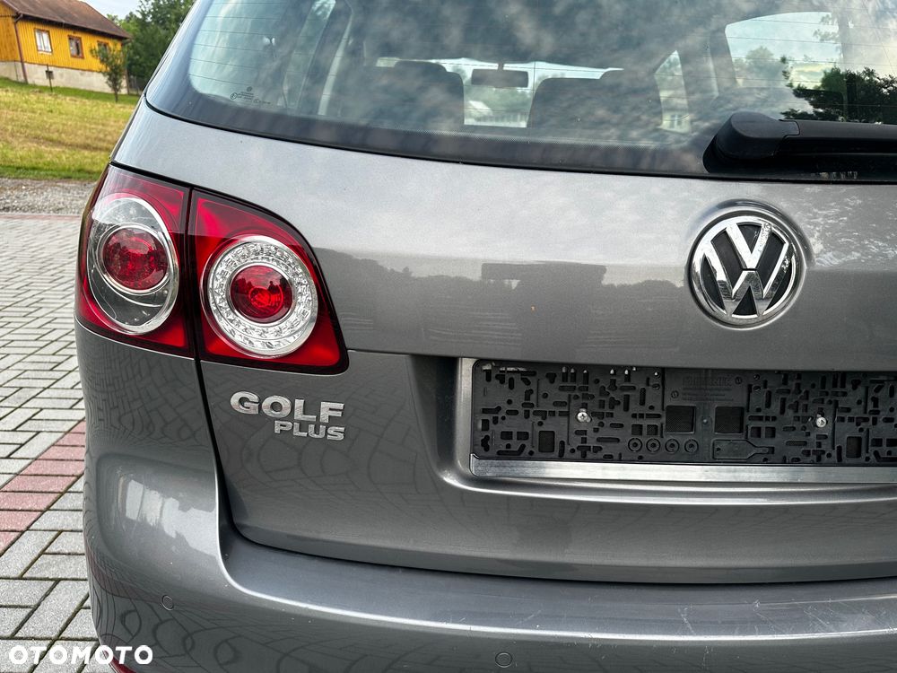 Volkswagen Golf Plus 1.6 TDI BlueMot Comfortline - 14