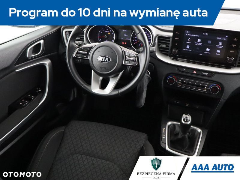 Kia Ceed - 9
