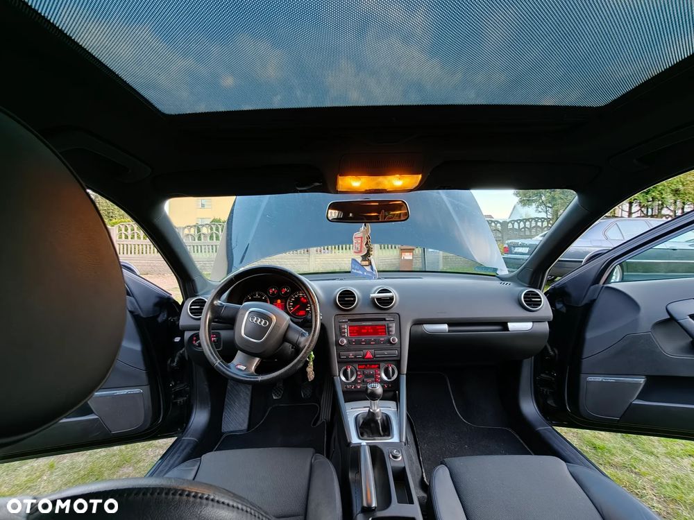 Audi A3 Sportback 2.0 TDI DPF Quattro Attraction - 32