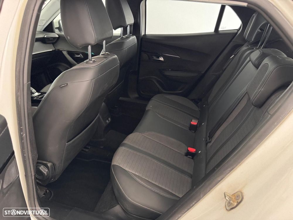 Peugeot 2008 1.5 BlueHDi Allure Pack EAT8 - 10