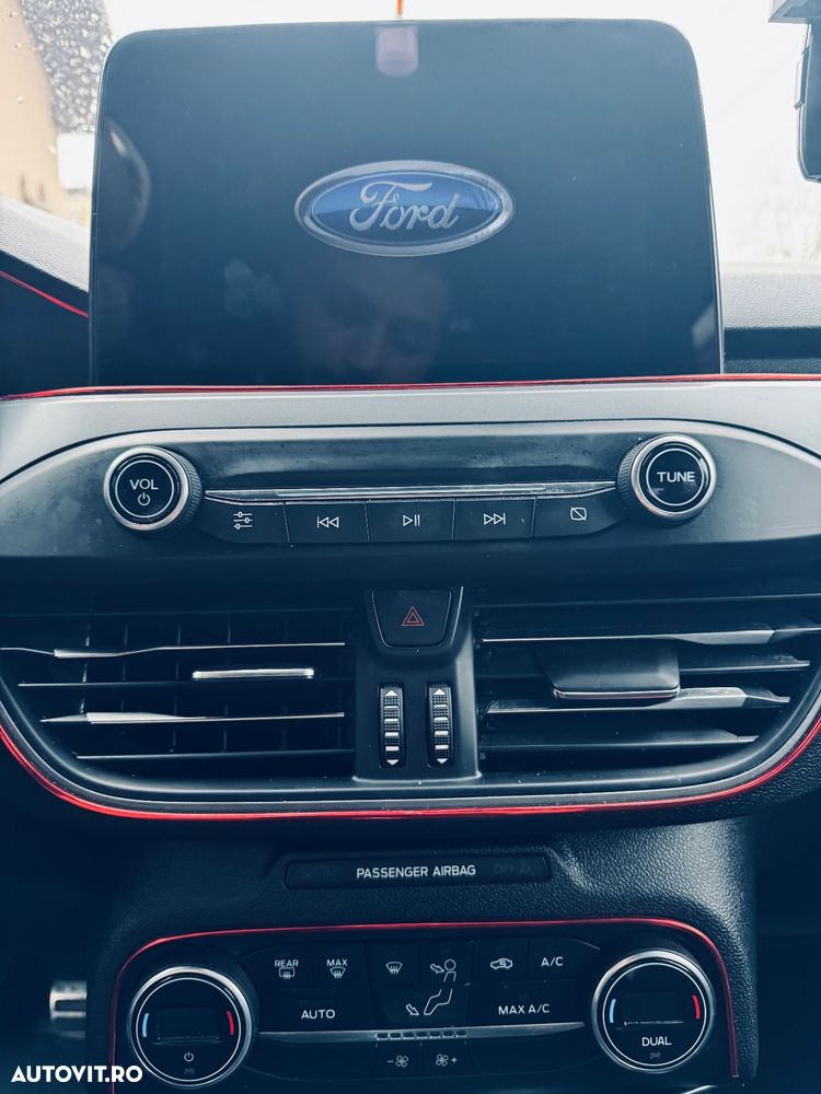 Ford Focus 1.0 EcoBoost Trend - 10