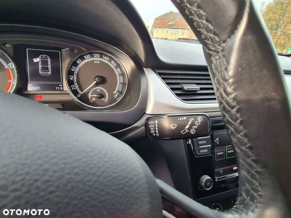 Skoda RAPID 1.0 TSI Ambition - 20