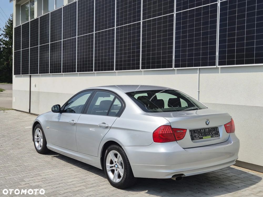 BMW Seria 3 318i Edition Exclusive - 5