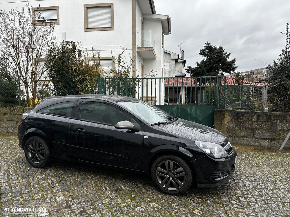 Opel Astra GTC 1.3 CDTI - 4