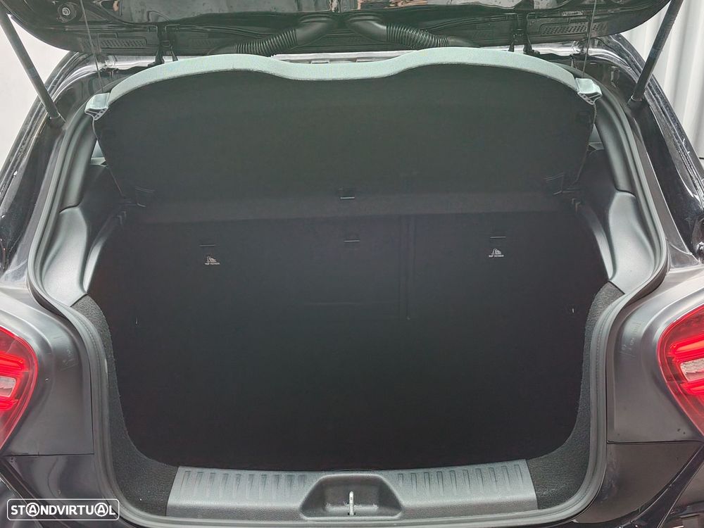 Mercedes-Benz A 200 (BlueEFFICIENCY) 7G-DCT - 24