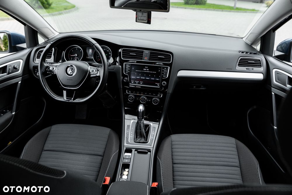 Volkswagen Golf 1.6 TDI DPF BlueMotion Technology DSG Comfortline - 26