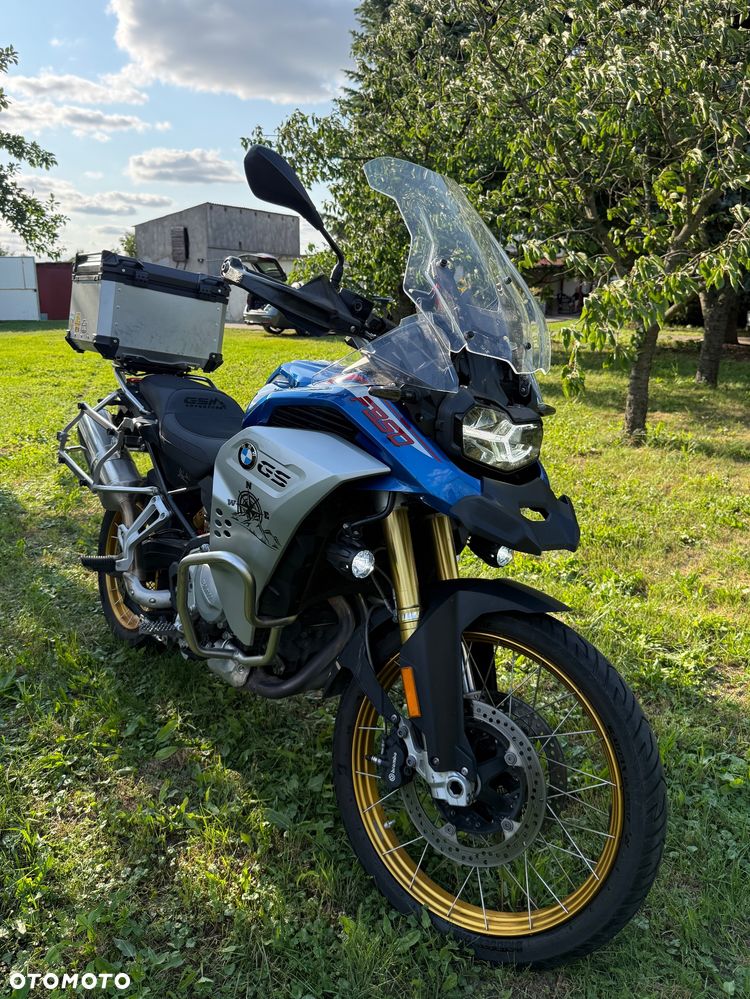 BMW F - 7