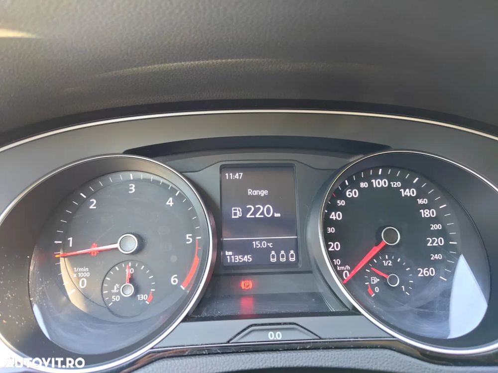 Volkswagen Passat 2.0 TDI Trendline - 5