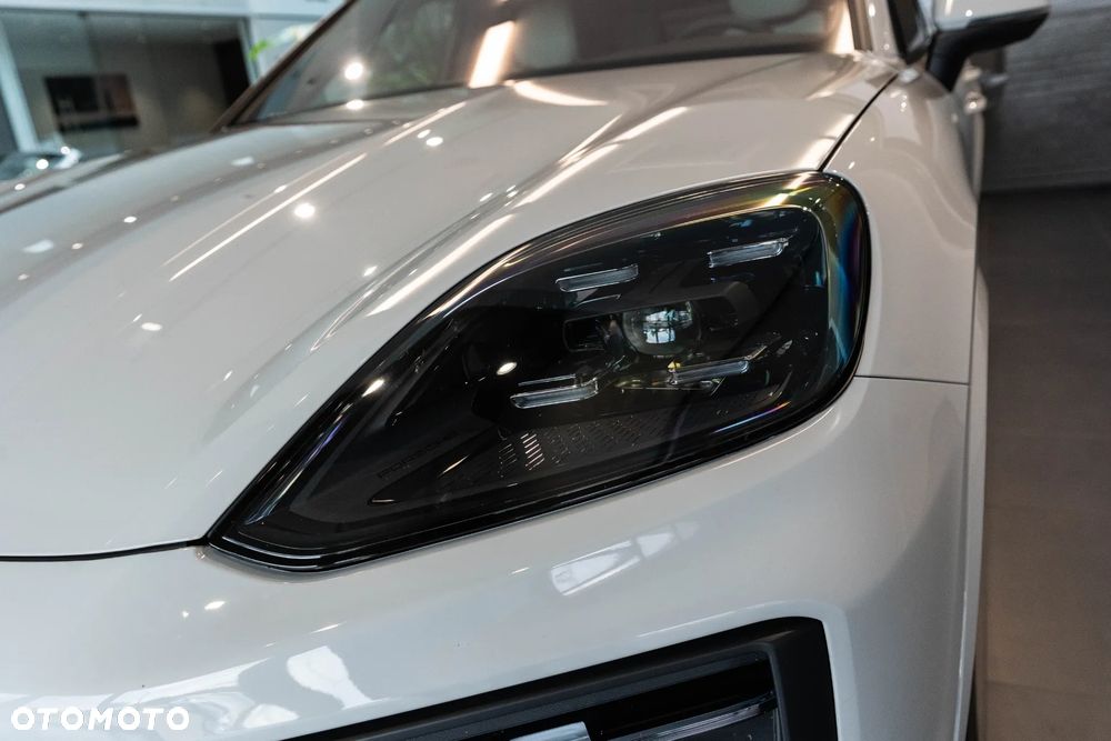Porsche Cayenne Standard - 30