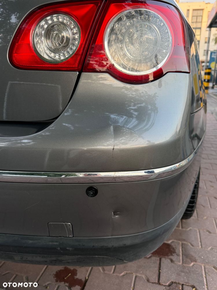 Volkswagen Passat 2.0 Turbo FSI Automatik Individual - 24