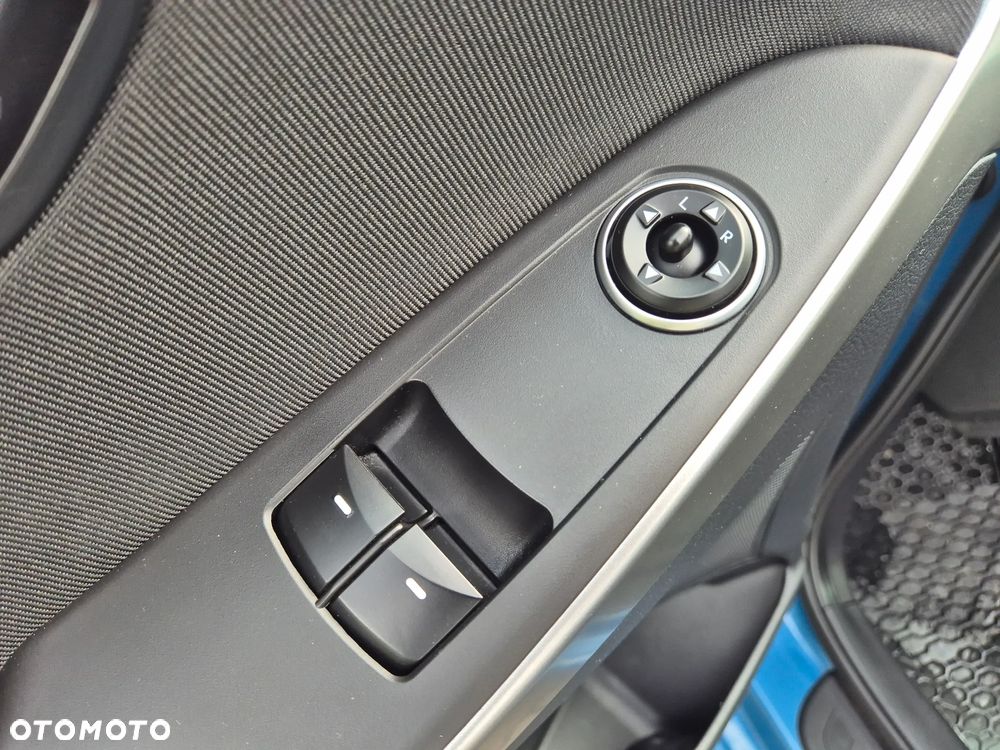 Hyundai i30 1.4 CRDi Intro Edition - 19