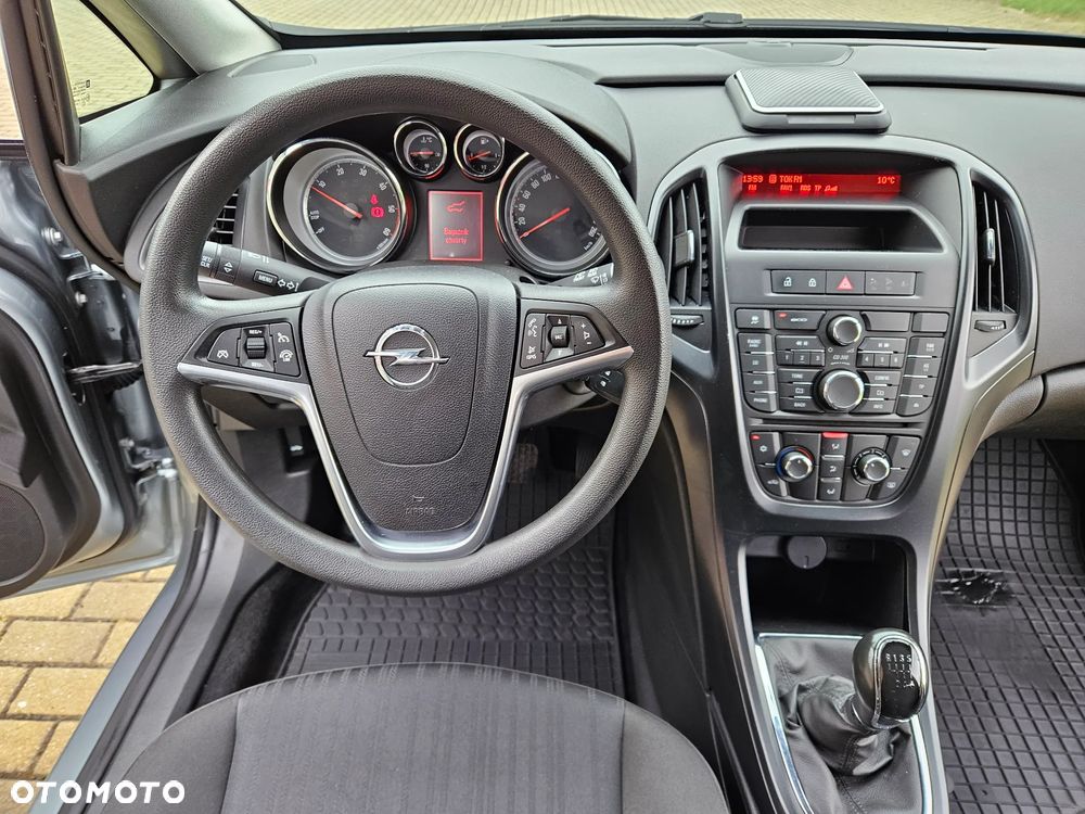 Opel Astra IV 1.6 CDTI Essentia - 23