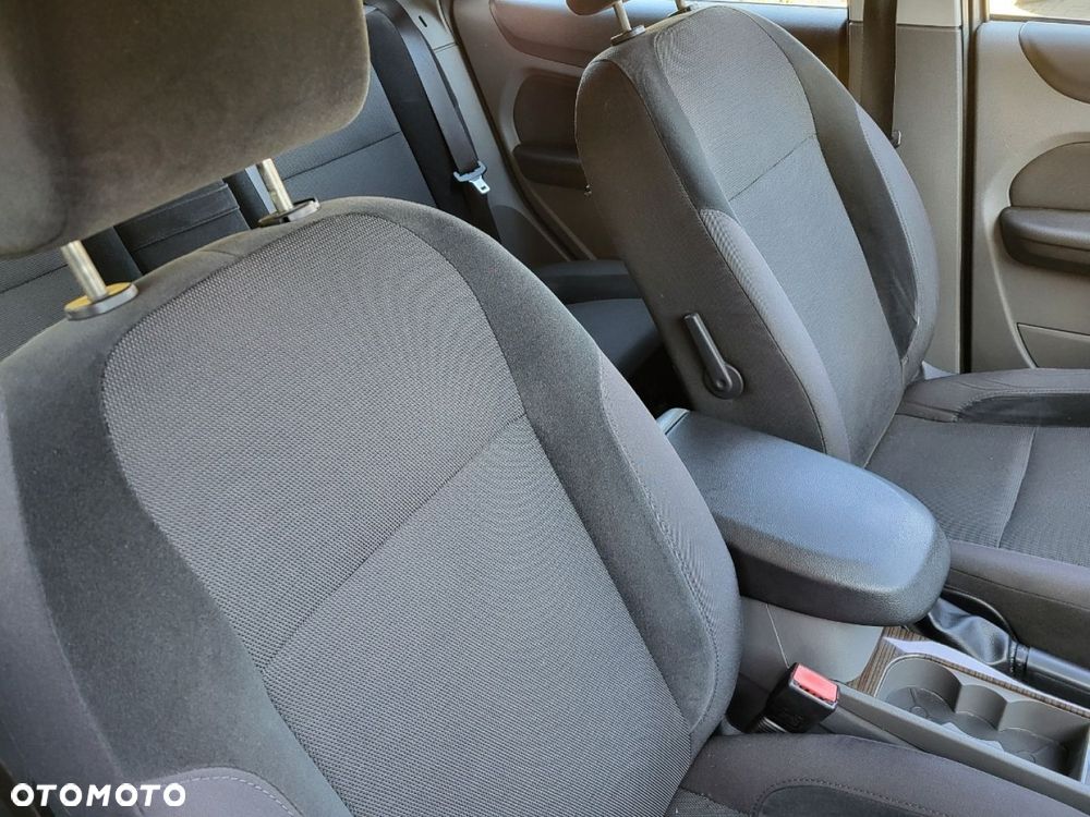 Ford Focus - 24