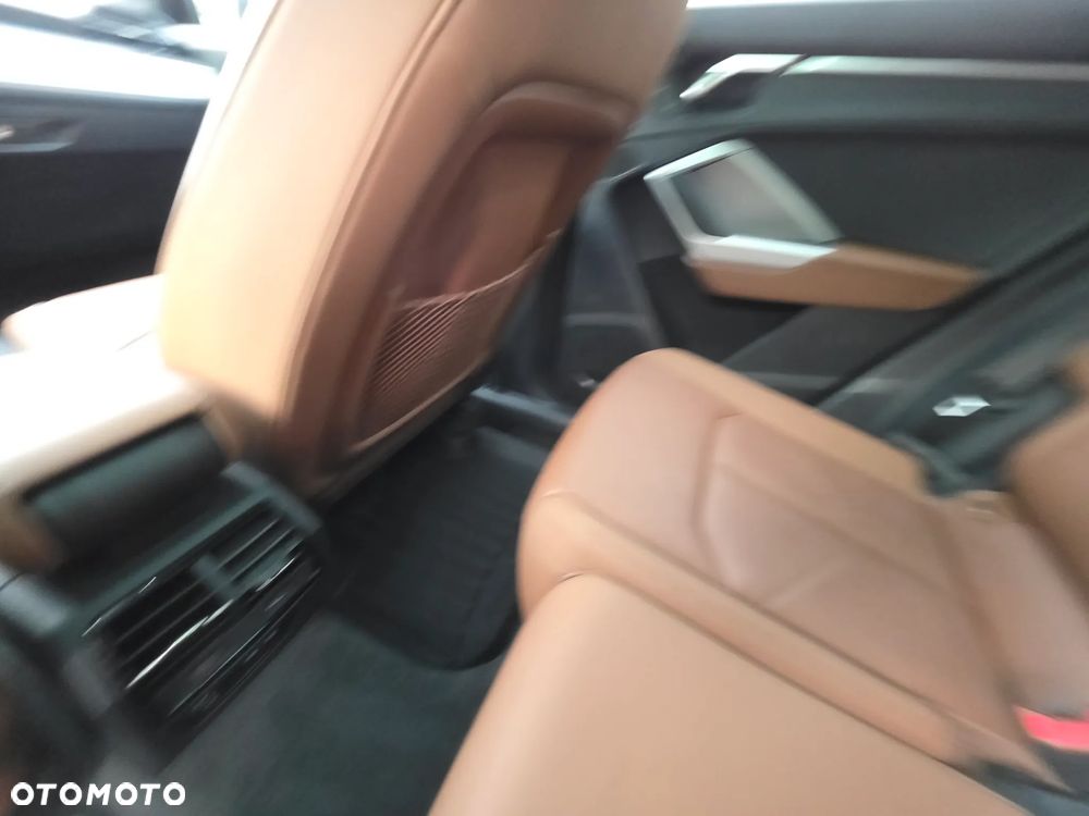 Audi Q3 - 17