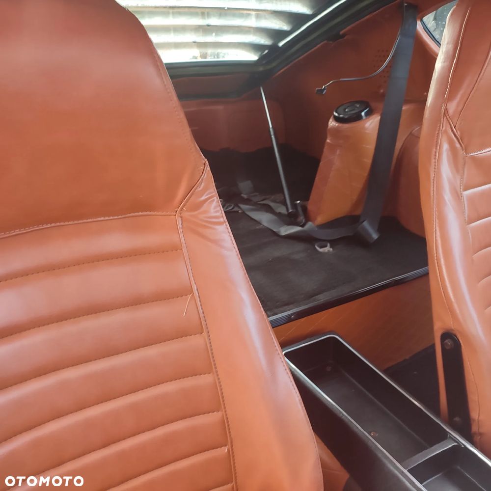 Nissan 280 ZX - 8