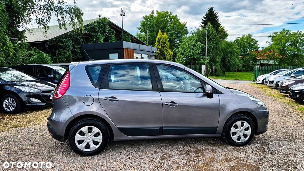 Renault Scenic 1.6 16V Tech Run Euro5 - 12