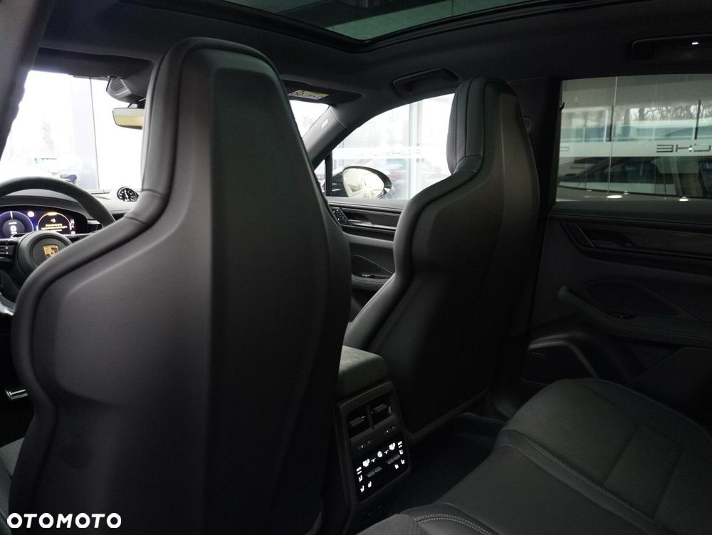 Porsche Macan GTS 100kWh - 33