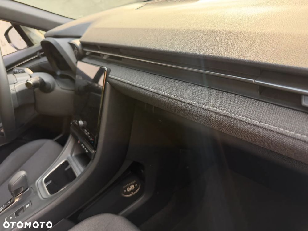 Lexus LBX 1.5 Hybrid - 16