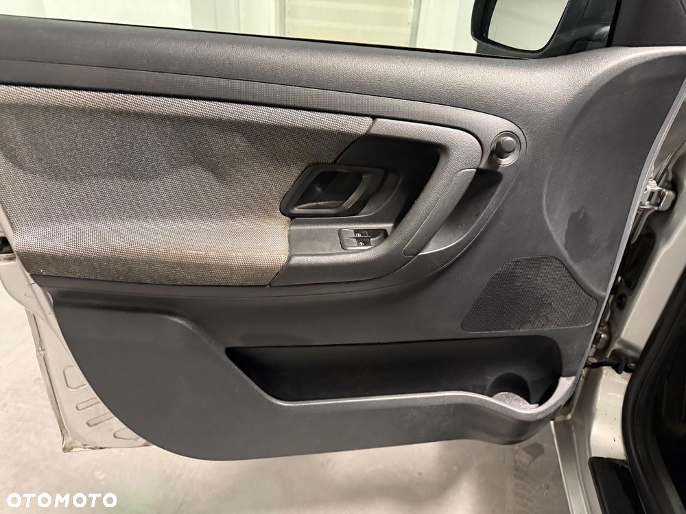 Skoda Fabia 1.6 TDI DPF FAMILY - 13