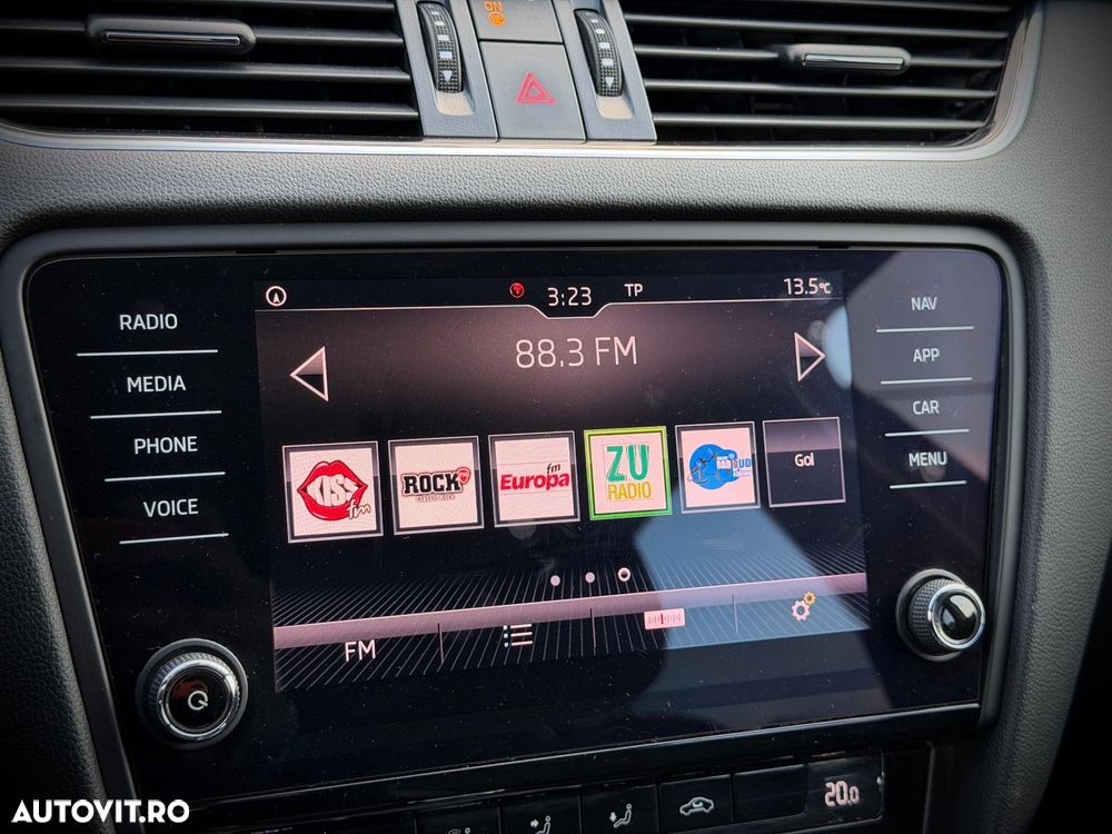 Skoda Octavia 1.6 TDI DSG Ambition - 29