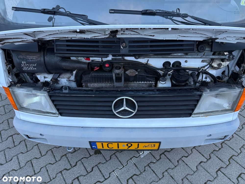 Mercedes-Benz MB100 LaStrada - 38