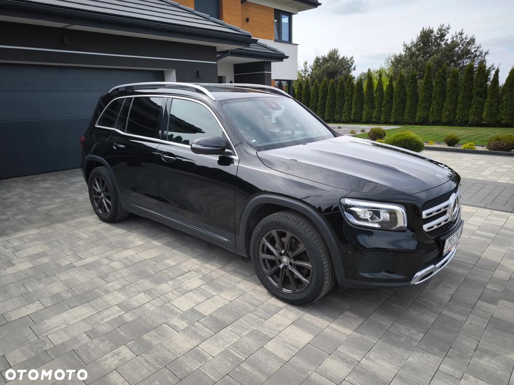 Mercedes-Benz GLB - 32