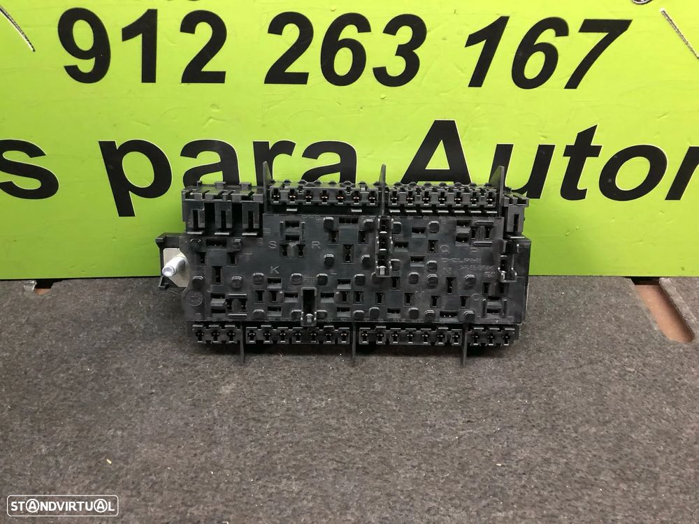 MERCEDES B W246 CAIXA FUSÍVEIS - MD066 - 1