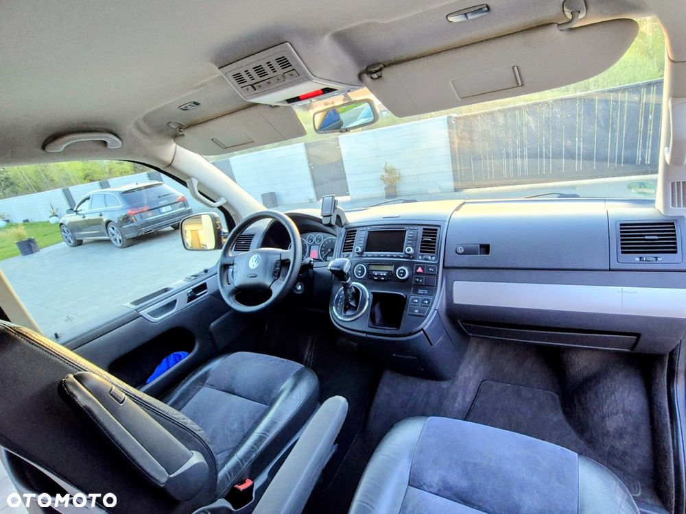 Volkswagen Multivan - 8