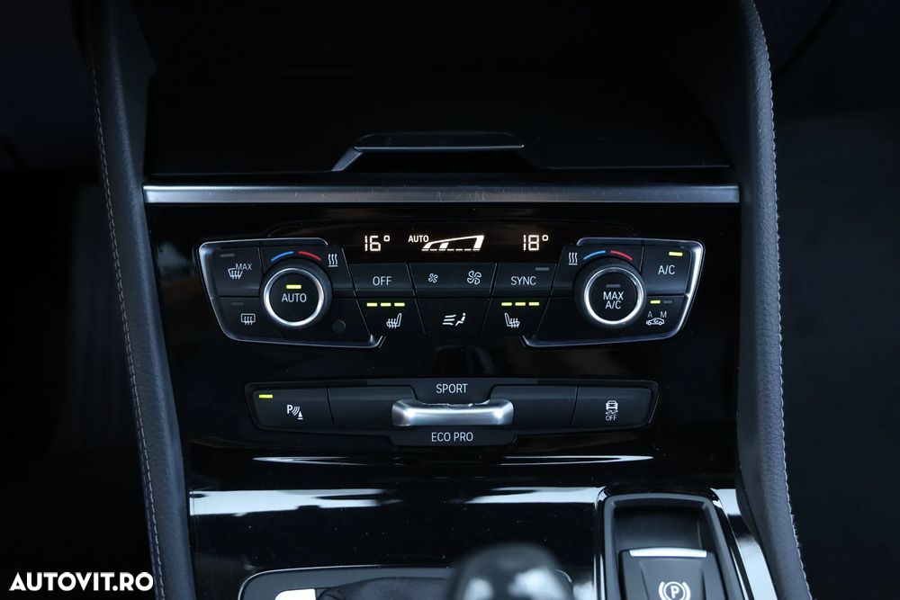 BMW Seria 2 218d Aut. Luxury Line - 26
