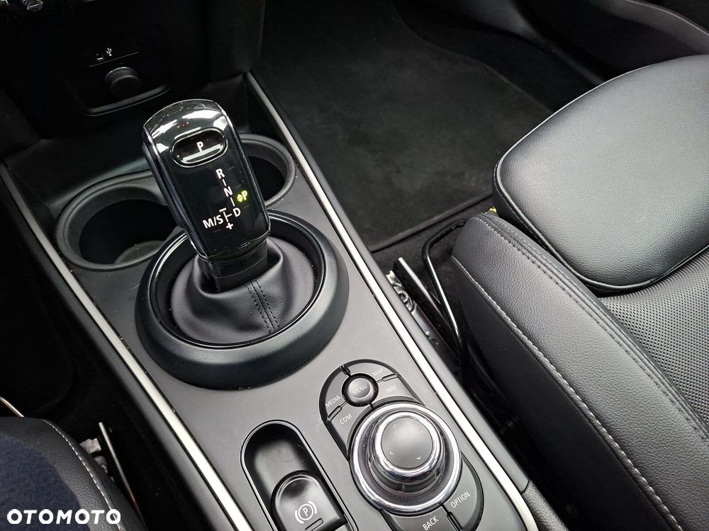 MINI Countryman Cooper Classic Trim - 15