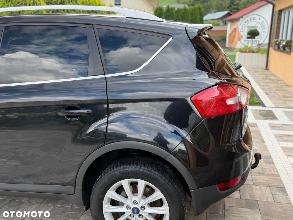 Ford Kuga 2.0 TDCi 2x4 Titanium - 27