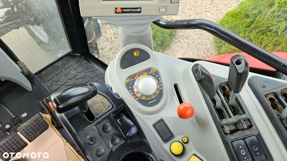 Massey Ferguson 6495 Dyna-6 6485 Dyna-4 - 27