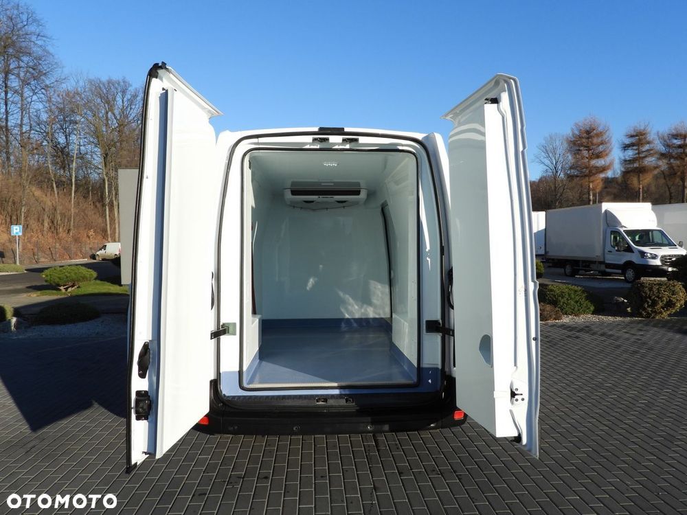 Renault MASTER FURGON CHŁODNIA  -10*C ZASILANIE 230V TEMPOMAT NAWIGACJA LEDY KLIMATYZACJA  150KM - 13