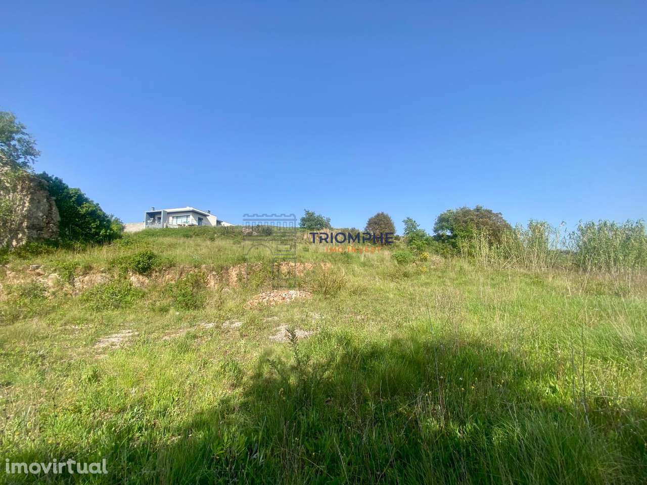 Terreno com Projeto Aprovado 8 Moradias Geminadas T3 Batalha - Grande imagem: 4/13