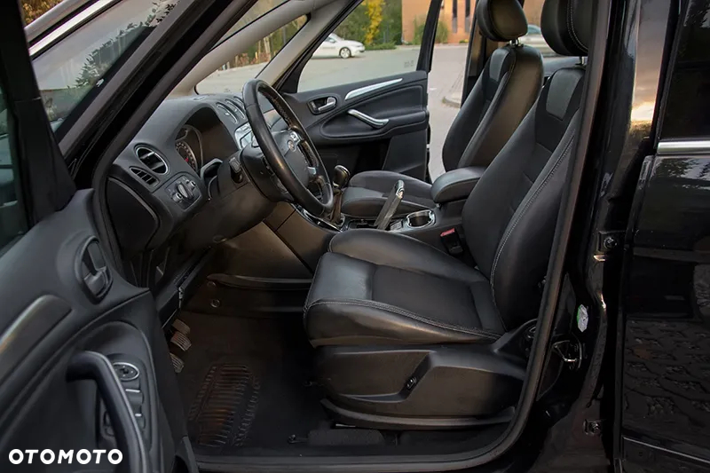 Ford S-Max 2.0 FF Titanium - 30