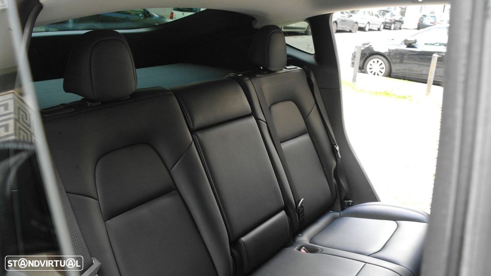 Tesla Model Y Long Range Tração Integral - 19