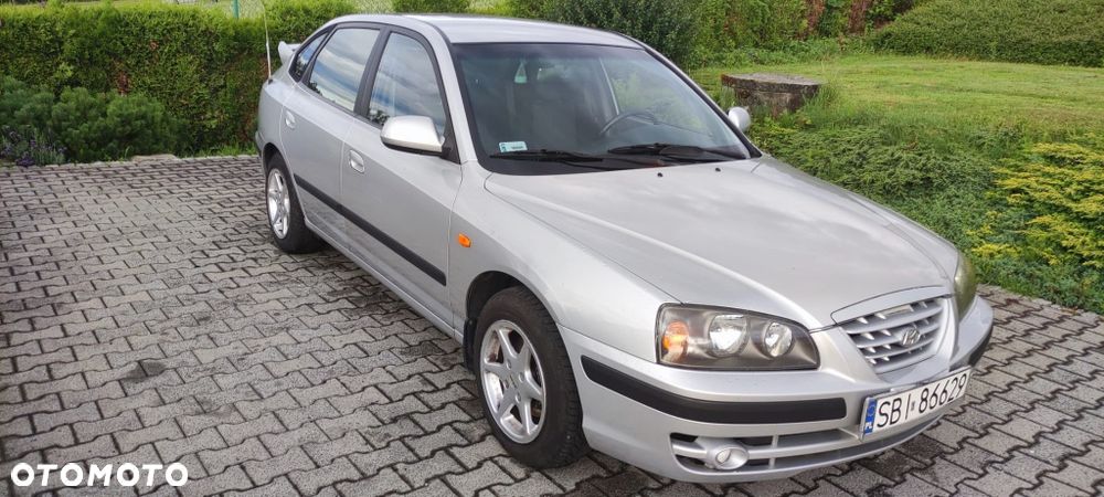 Hyundai Elantra - 3
