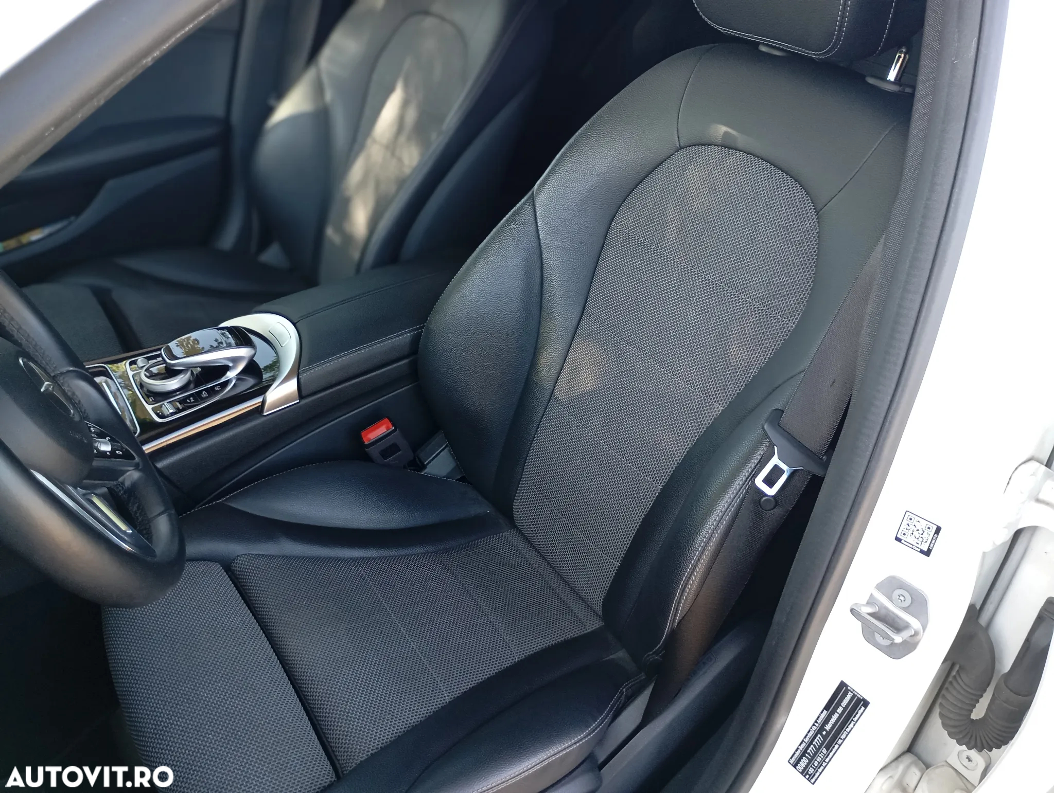 Mercedes-Benz C 220 d 4Matic T 9G-TRONIC Exclusive - 4