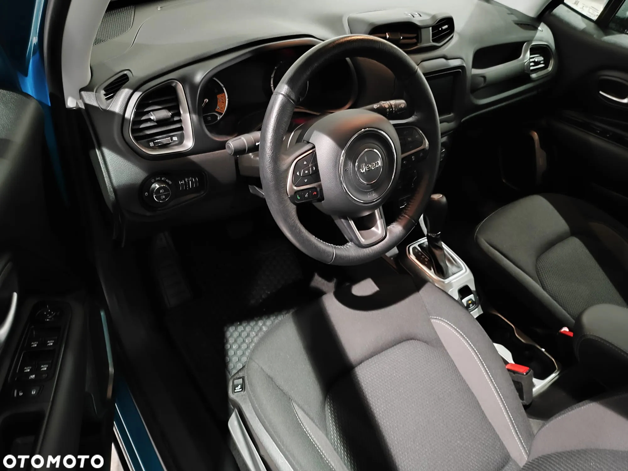 Jeep Renegade 1.5 T4 mHEV Limited FWD S&S DCT - 11