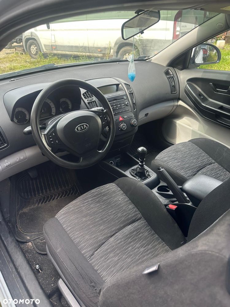 KIA CEED 3D HB dawca części - 5