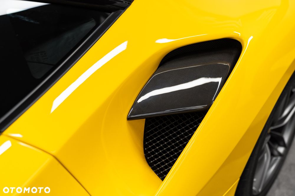 Ferrari 488 - 12