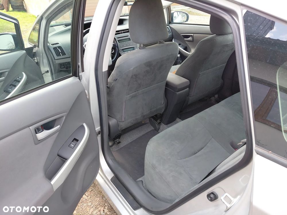 Toyota Prius 1.8 HSD Prestige - 38