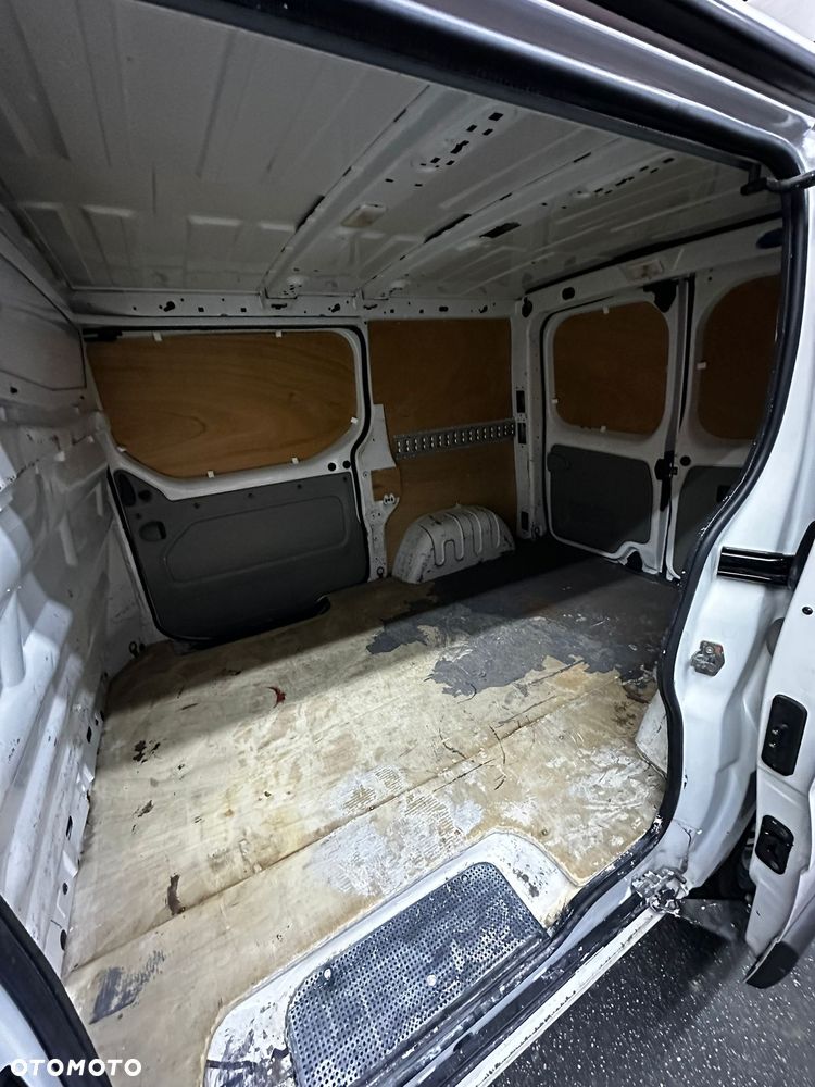 Opel Vivaro - 16