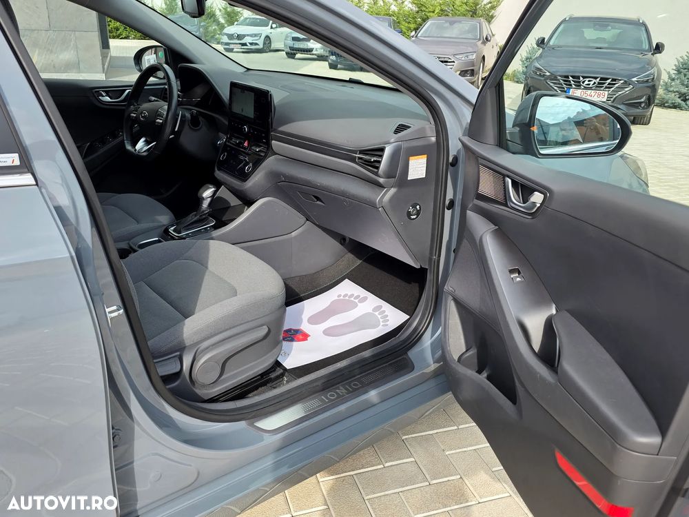 Hyundai IONIQ Plug-in-Hybrid 1.6 GDI Style - 19