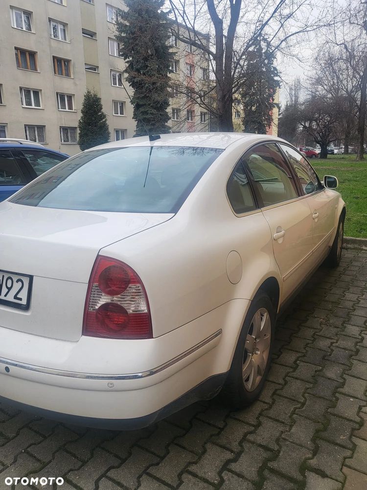 Volkswagen Passat - 3